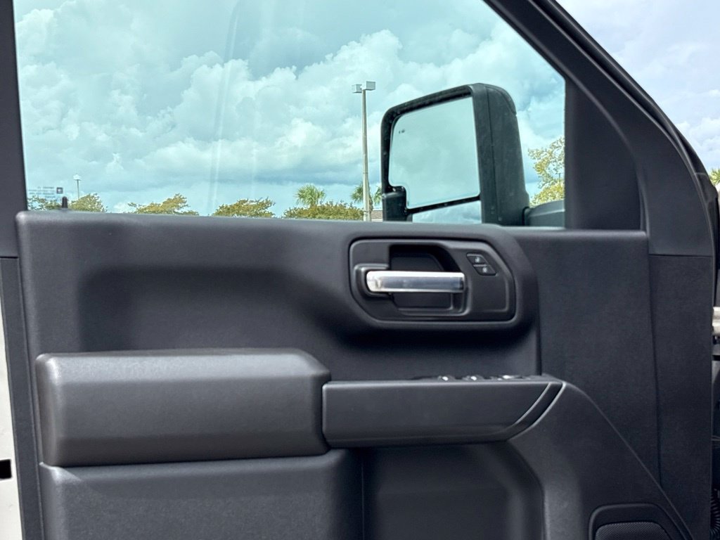 New 2026 Chevrolet Silverado 2500 Custom w/ Custom Value Package AWD/4WD image 17
