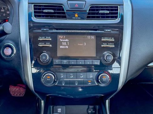 Used 2015 Nissan Altima 2.5 S w/ Special Edition Package FWD image 24