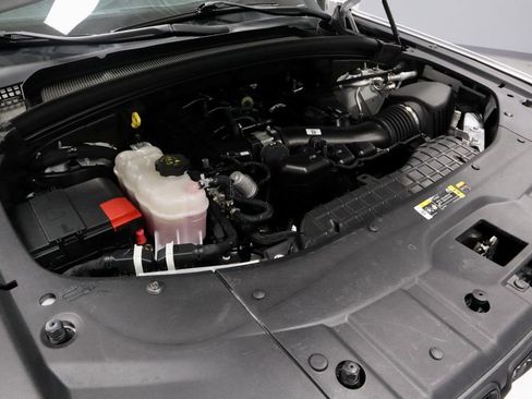 Used 2023 Jeep Grand Cherokee L Laredo AWD/4WD image 16