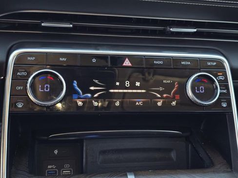 Used 2021 Genesis GV80 3.5T image 16