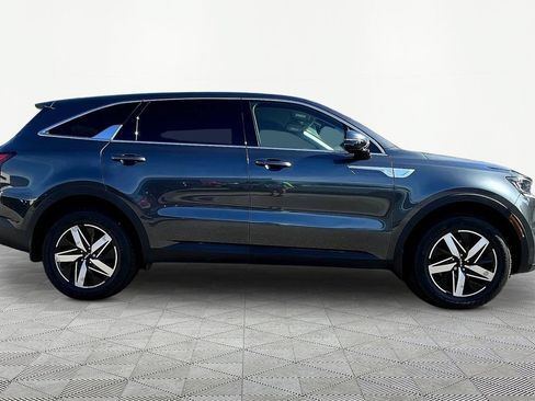 Used 2022 Kia Sorento LX AWD/4WD image 8
