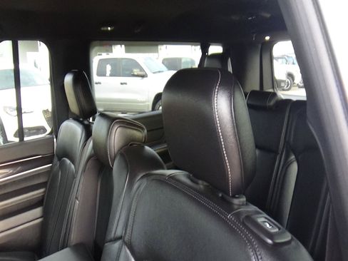 Certified 2024 Jeep Wagoneer L 4WD w/ Convenience Group I image 12