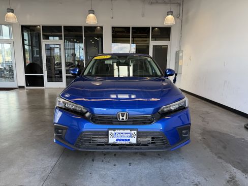Used 2023 Honda Civic EX image 6