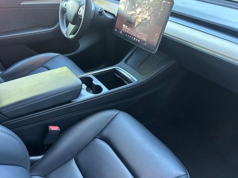 Used 2023 Tesla Model Y Long Range image 20