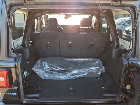 Used 2025 Jeep Wrangler Unlimited Rubicon 4xe w/ Safety Group image 13