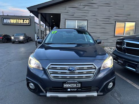 Used 2017 Subaru Outback 2.5i Limited image 2