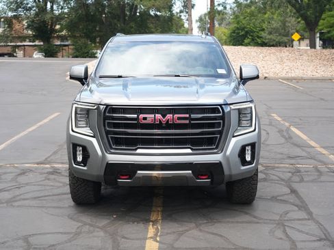 Used 2023 GMC Yukon XL AT4 w/ AT4 Premium Plus Package AWD/4WD image 8