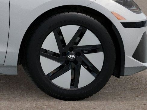 New 2025 Hyundai Ioniq 6 SEL RWD image 8
