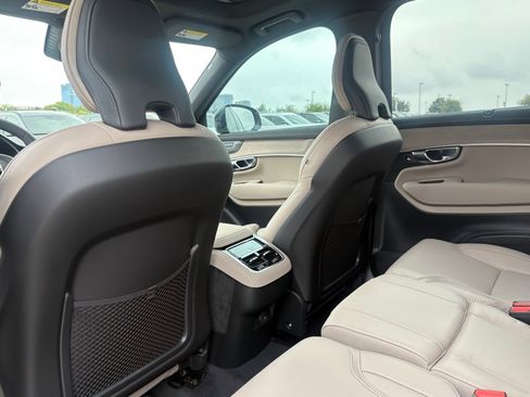 New 2026 Volvo XC90 B6 Ultra image 21