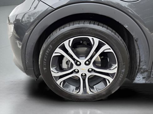 Used 2019 Chevrolet Bolt Premier w/ Infotainment Package image 30