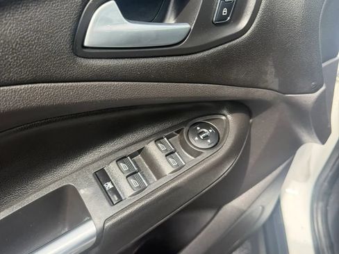 Used 2015 Ford C-MAX SE FWD image 14
