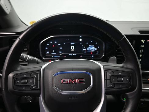 Used 2022 GMC Sierra 1500 SLT w/ SLT Premium Plus Package AWD/4WD image 14