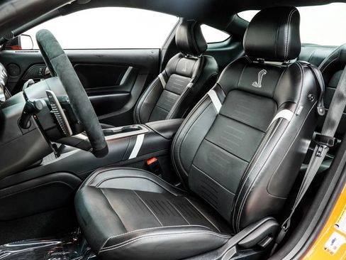 Used 2020 Ford Mustang Shelby GT500 w/ Technology Package RWD image 16
