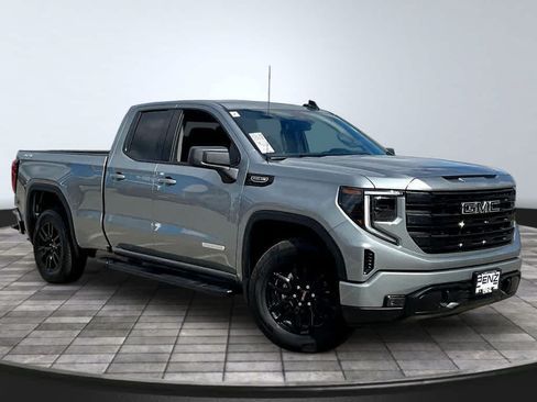 Used 2025 GMC Sierra 1500 Elevation w/ LPO, Elevation Black Package AWD/4WD image 3