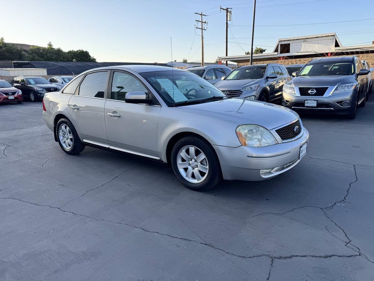 Used 2006 Ford Five Hundred SEL FWD image 8