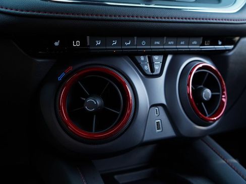Used 2025 Chevrolet Blazer RS FWD image 27