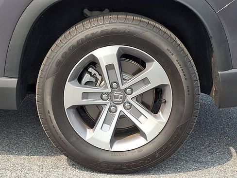 Used 2025 Honda Pilot EX-L image 8