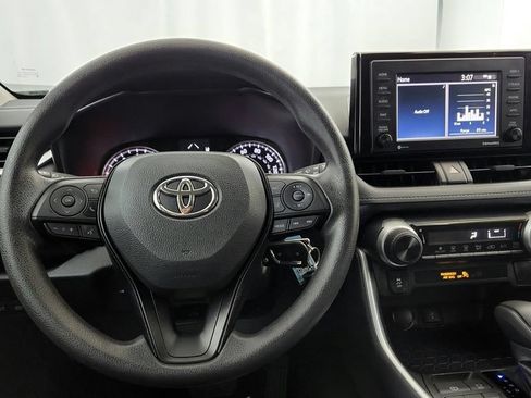 Certified 2021 Toyota RAV4 LE FWD image 27