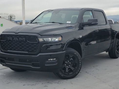 New 2026 RAM 1500 4x4 Crew Cab image 32