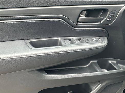 Certified 2024 Honda Odyssey EX-L image 11