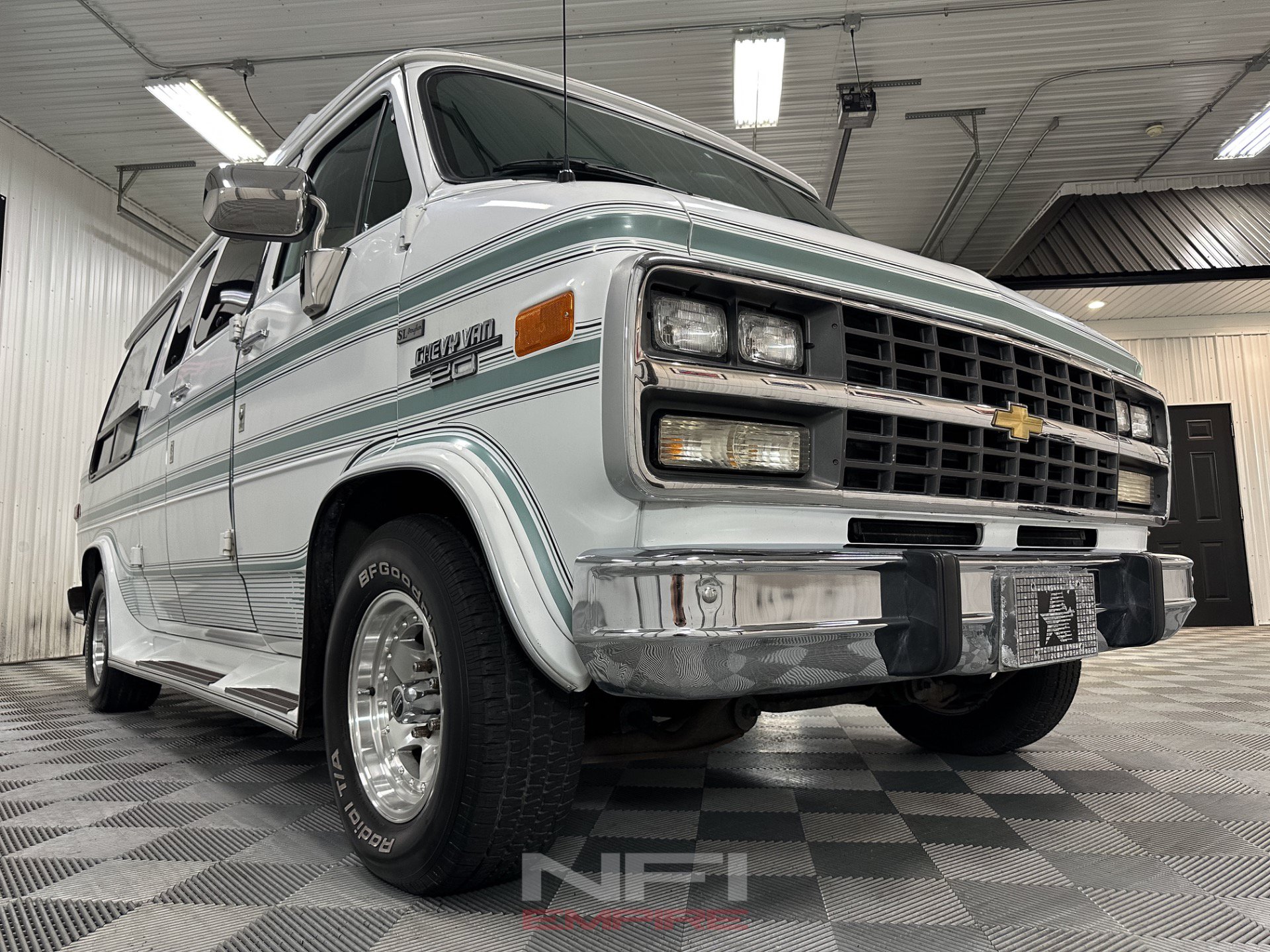 Used 1992 Chevrolet G20 RWD image 15