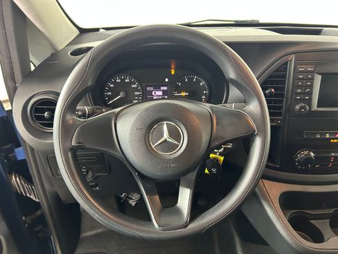 Used 2019 Mercedes-Benz Metris image 12