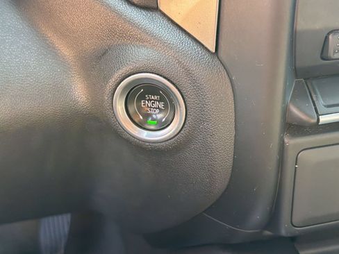 Used 2021 Chevrolet Silverado 1500 RST RWD image 17