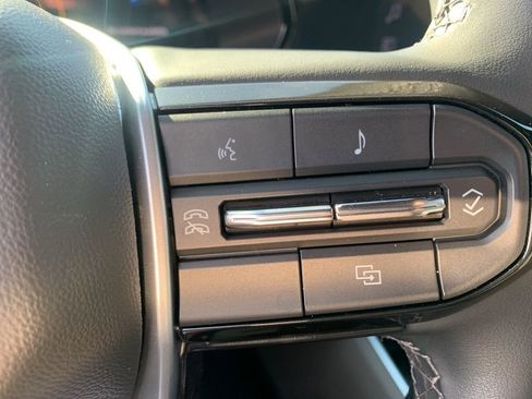 Used 2024 Chevrolet Colorado ZR2 w/ Technology Package image 25