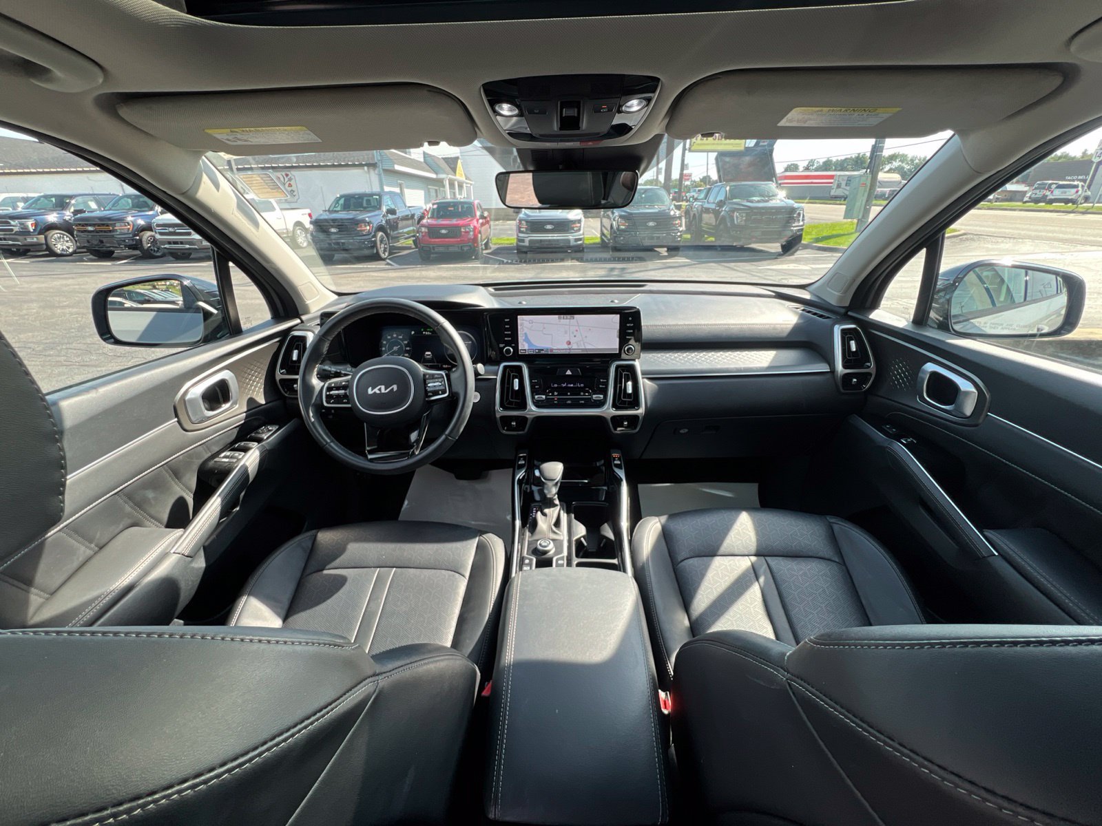 Used 2023 Kia Sorento SX FWD image 42