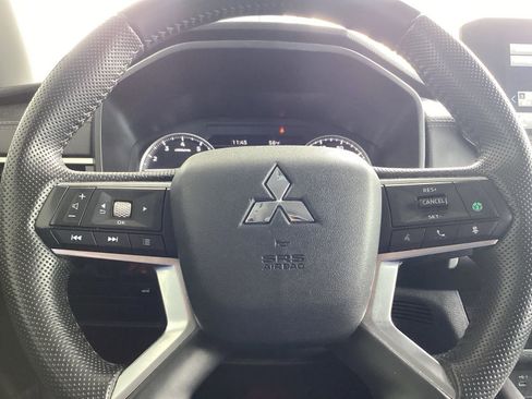 Used 2024 Mitsubishi Outlander SE Black Edition AWD/4WD image 10