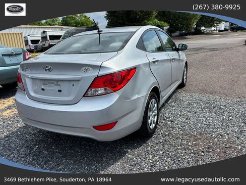 Used 2012 Hyundai Accent GLS FWD image 8