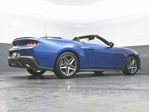 Used 2024 Ford Mustang Premium image 43