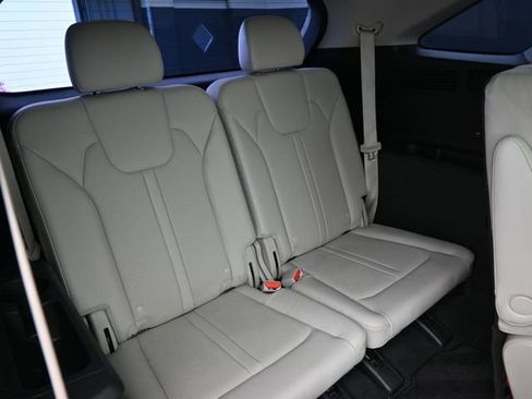 Used 2023 Kia Sorento EX w/ Panoramic Sunroof Package image 42