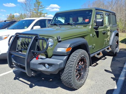 Used 2020 Jeep Wrangler Unlimited Sport AWD/4WD image 1
