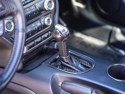 Used 2016 Ford Mustang Coupe RWD image 18
