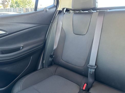 Used 2025 Buick Encore GX Preferred image 38