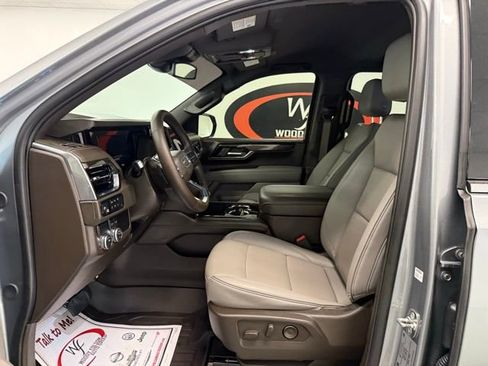 Used 2025 GMC Yukon XL Elevation w/ LPO, Floor Liner Package image 9