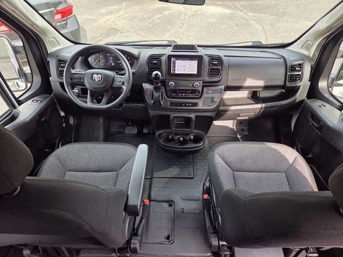 Used 2023 RAM ProMaster 2500 image 8