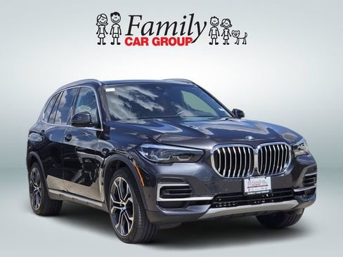 Used 2023 BMW X5 sDrive40i w/ Parking Assistance Package RWD image 2
