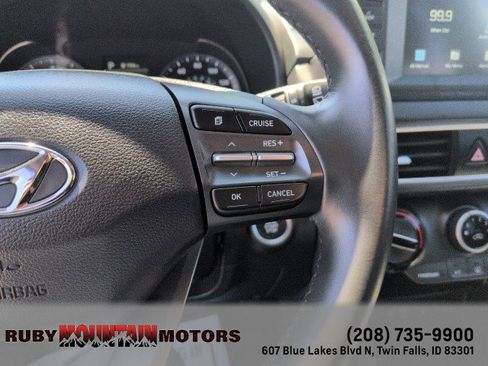 Used 2021 Hyundai Kona SEL Plus w/ Cargo Package AWD/4WD image 18