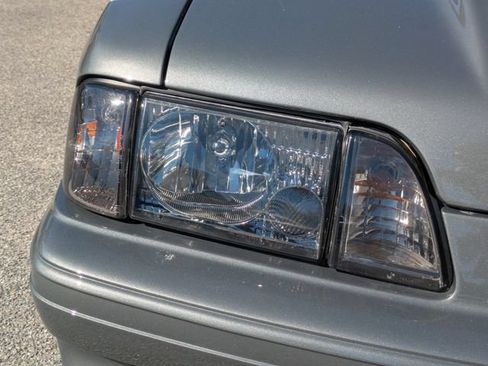Used 1989 Ford Mustang GT RWD image 9
