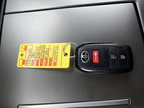 Certified 2025 Toyota Sequoia SR5 AWD/4WD image 31