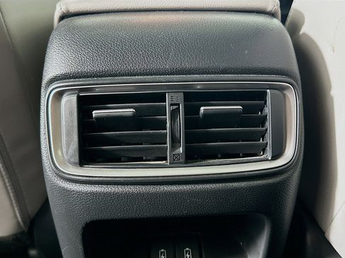 Used 2017 Honda CR-V Touring image 28