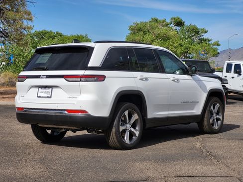 New 2025 Jeep Grand Cherokee Limited w/ Luxury Tech Group II AWD/4WD image 7