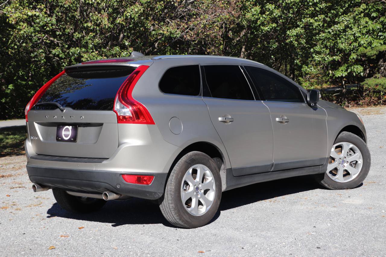 Used 2013 Volvo XC60 3.2 FWD image 3