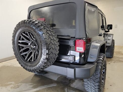 Used 2016 Jeep Wrangler Unlimited Sport w/ Quick Order Package 24S AWD/4WD image 8