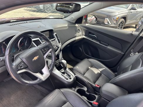 Used 2014 Chevrolet Cruze LT image 34