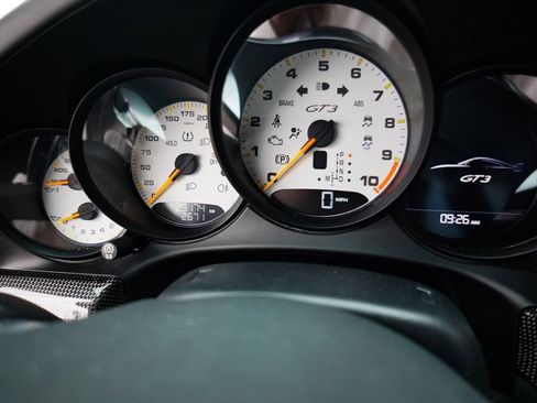 Used 2014 Porsche 911 GT3 RWD image 27
