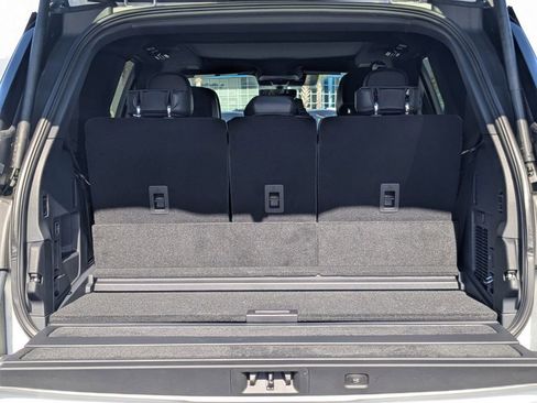 New 2026 Lincoln Navigator Reserve w/ Jet Appearance Package image 13