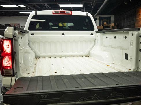 Used 2023 Chevrolet Colorado W/T RWD image 7